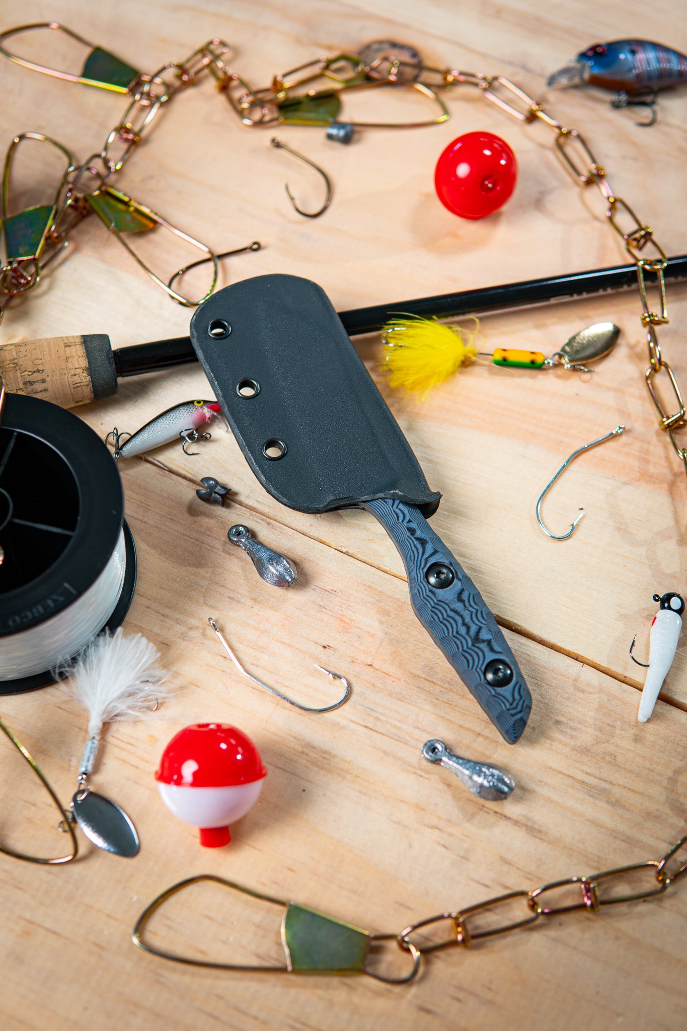 The Flounder - Gray & Black