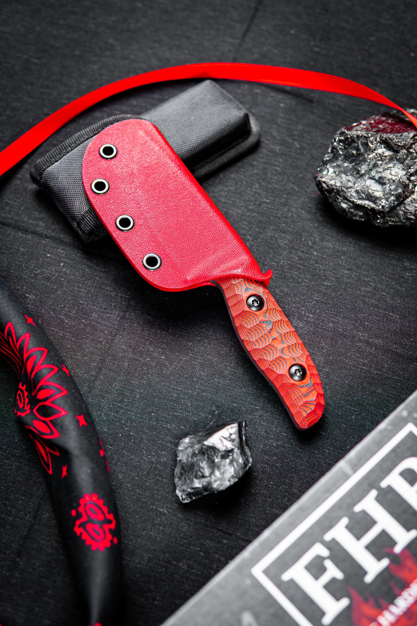 The Duchess 2.0 - Crimson Red & Black