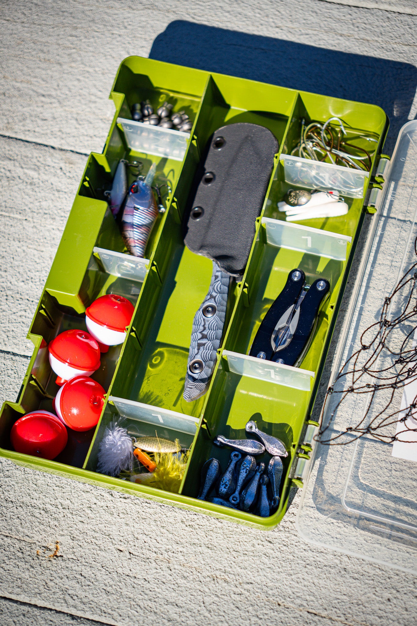 The Flounder - Gray & Black