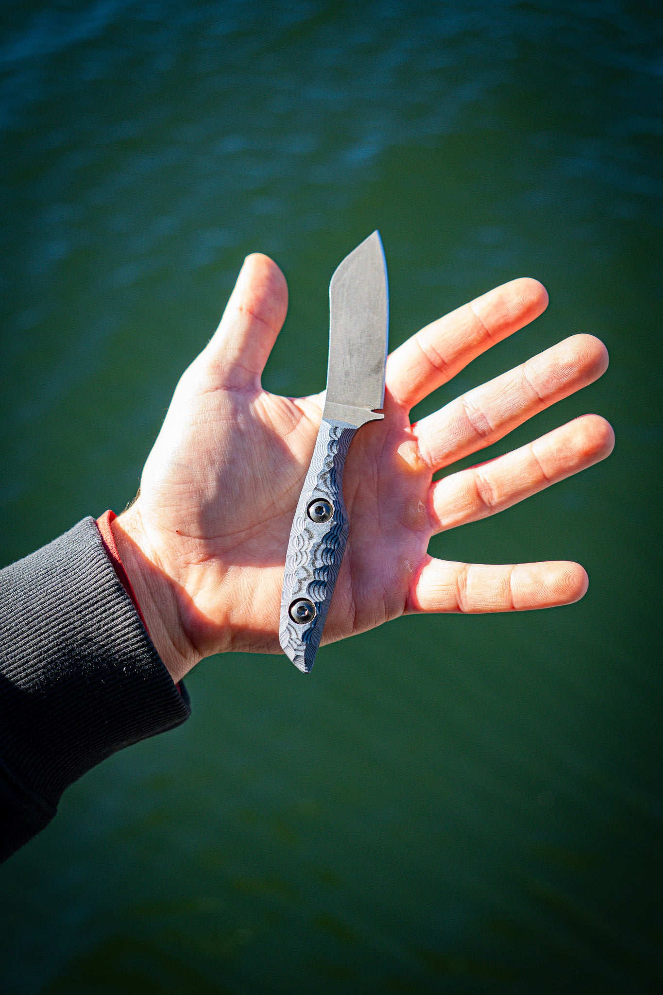 The Flounder - Gray & Black