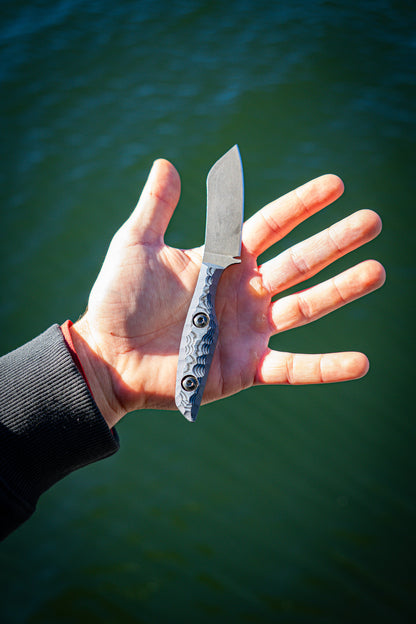 The Flounder - Gray & Black